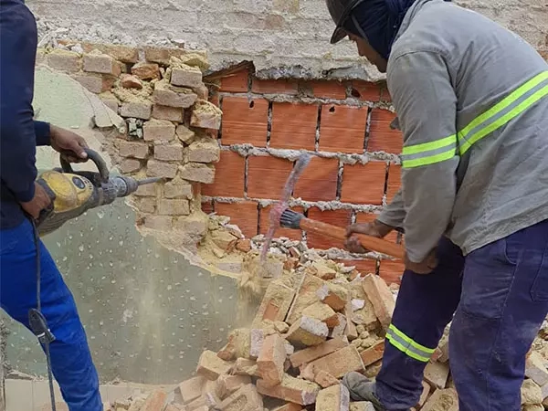 Demolição de Pequeno Porte